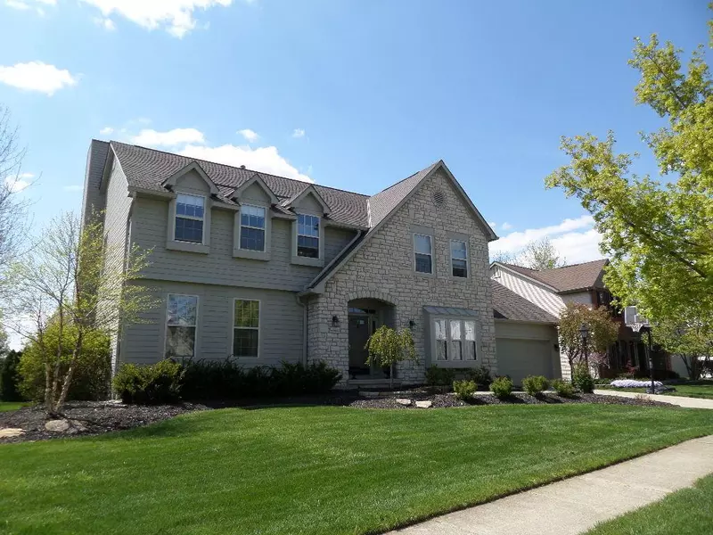 4404 Huntwicke Court, Hilliard, OH 43026