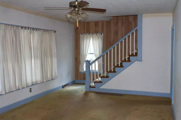 London, OH 43140,33 Maple Street