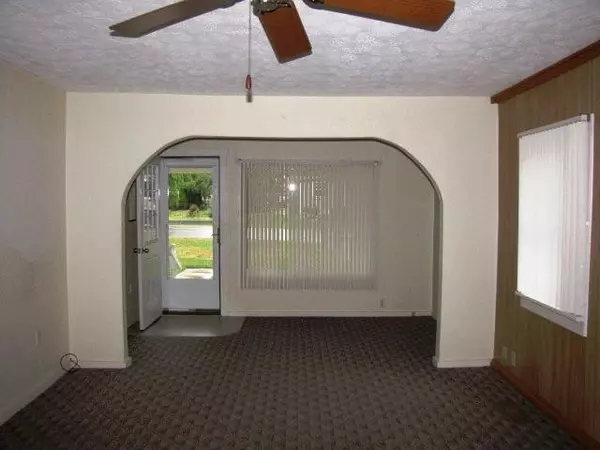 Thornville, OH 43076,648 Lake Shore Boulevard