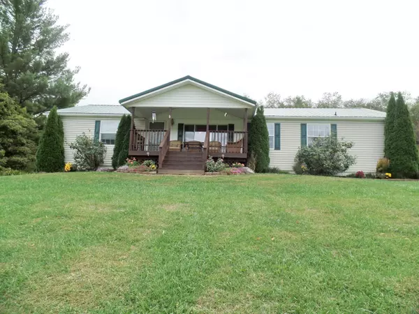 8902 Licking Valley Road, Frazeysburg, OH 43822