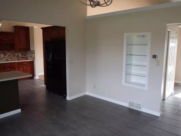 Heath, OH 43056,797 Crescent Drive