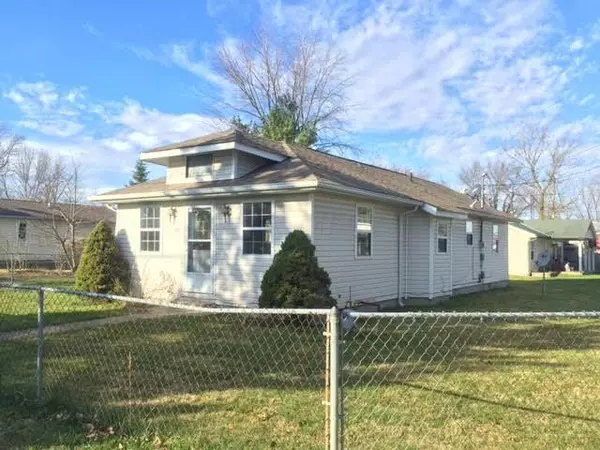 Buckeye Lake, OH 43008,87 Central Avenue