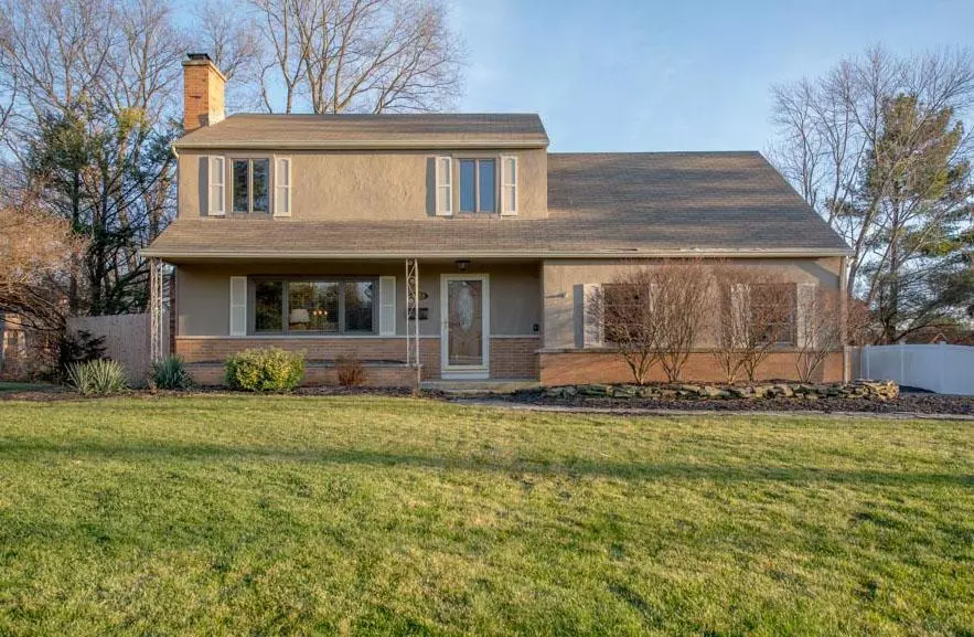 2459 Club Road, Upper Arlington, OH 43221