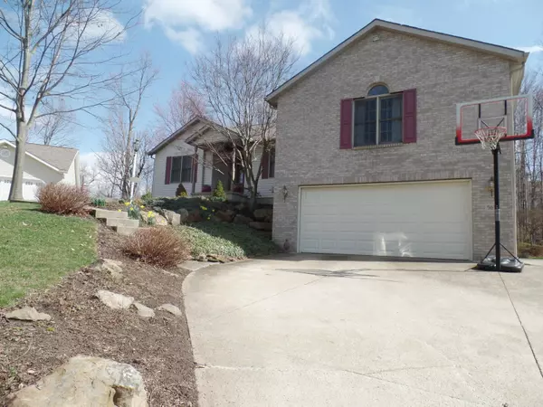 565 Kimberly Court, Heath, OH 43056