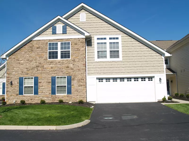 4489 Newport Loop #4489, Grove City, OH 43123