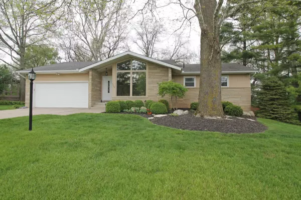 2224 Berry Hill Drive, Grove City, OH 43123