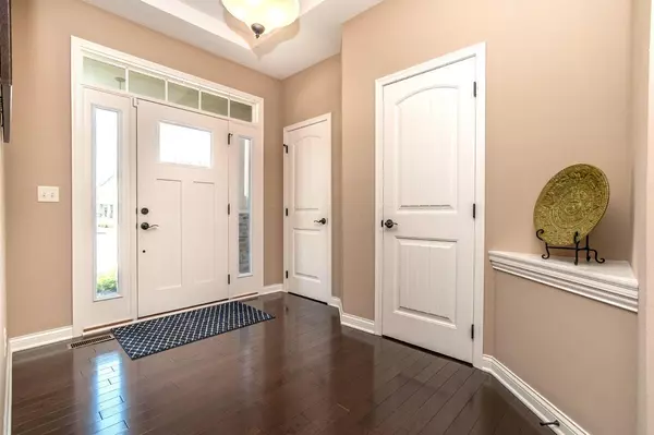 Plain City, OH 43064,9732 Persimmon Place