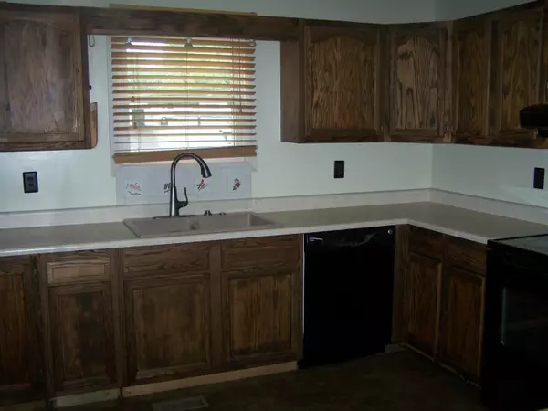 New Lexington, OH 43764,9685 Township Road 210