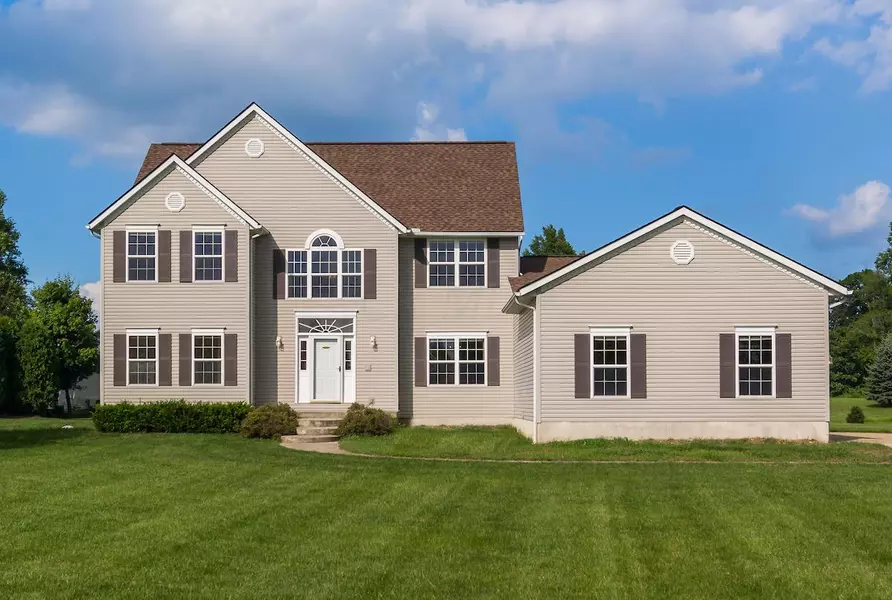 310 Aberdeen Drive, Pataskala, OH 43062