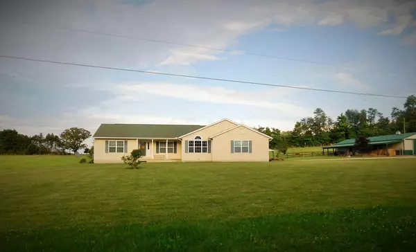 3340 Grove Church Road, Gambier, OH 43022