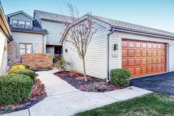 6494 STRATHAVEN Court, Worthington, OH 43085