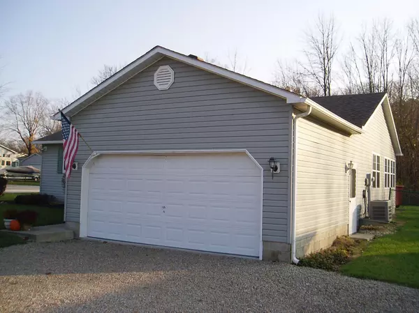 Thornville, OH 43076,5259 1st Street