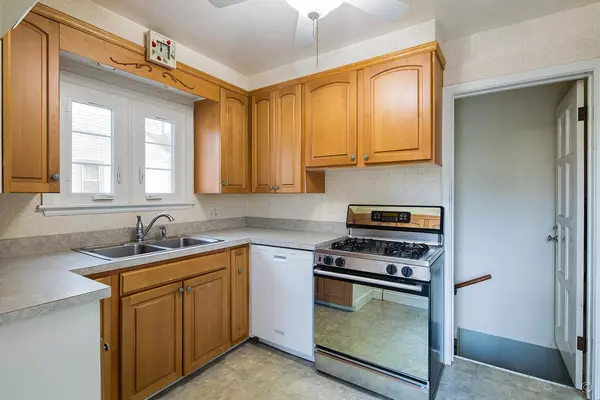 Columbus, OH 43221,2222 Harwitch Road