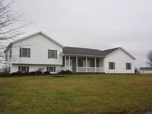 6720 Old Stagecoach Road, Frazeysburg, OH 43822