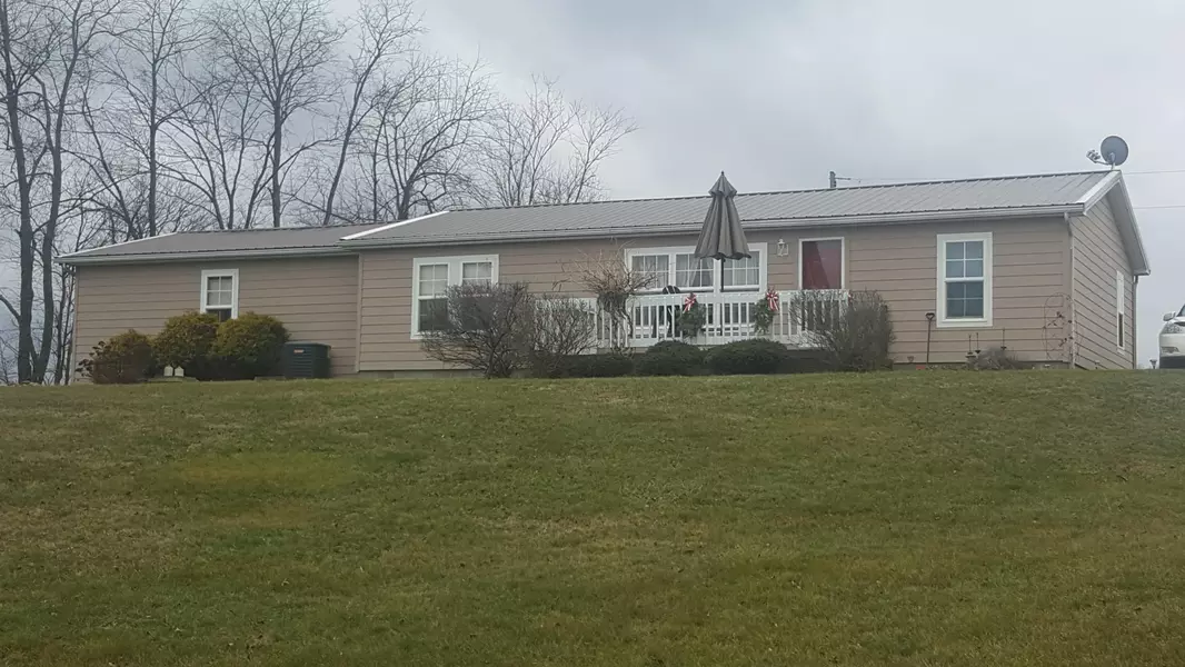 7491 Ridge Road, Frazeysburg, OH 43822