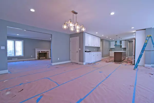 Columbus, OH 43221,1585 Pemberton Drive