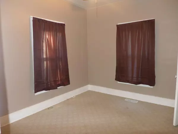 New Lexington, OH 43764,545 W Water Street