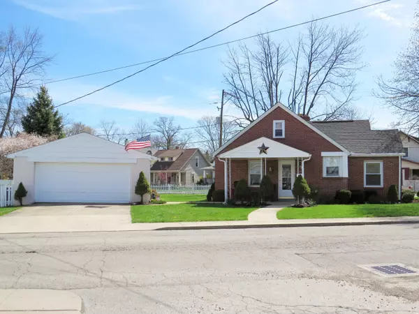 90 S Twin Street, West Jefferson, OH 43162