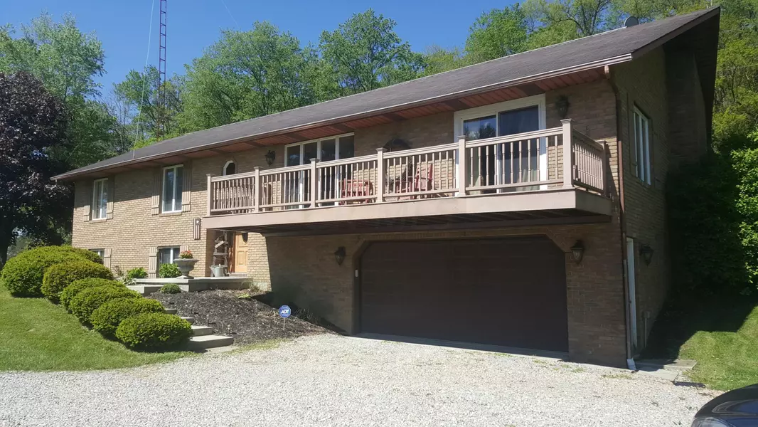 5999 Licking Valley Road, Frazeysburg, OH 43822