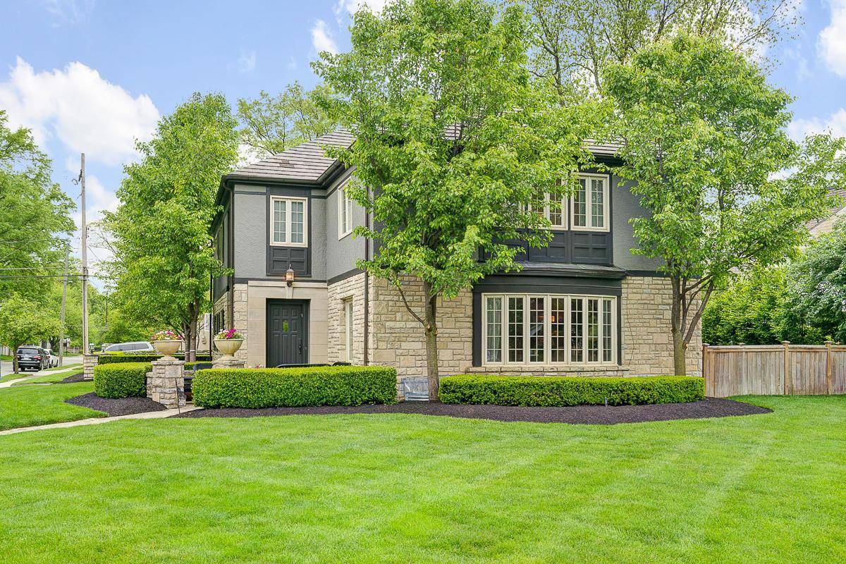 2690 Bryden Road, Bexley, OH 43209