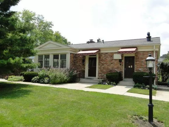 Columbus, OH 43221,943 Manor Lane #P