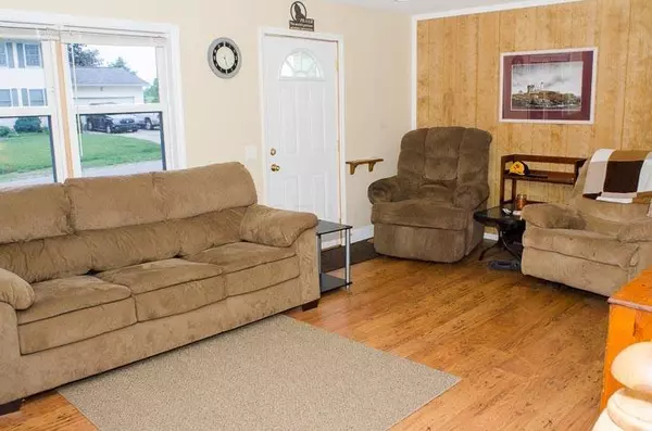 Hebron, OH 43025,27 Bancroft Street