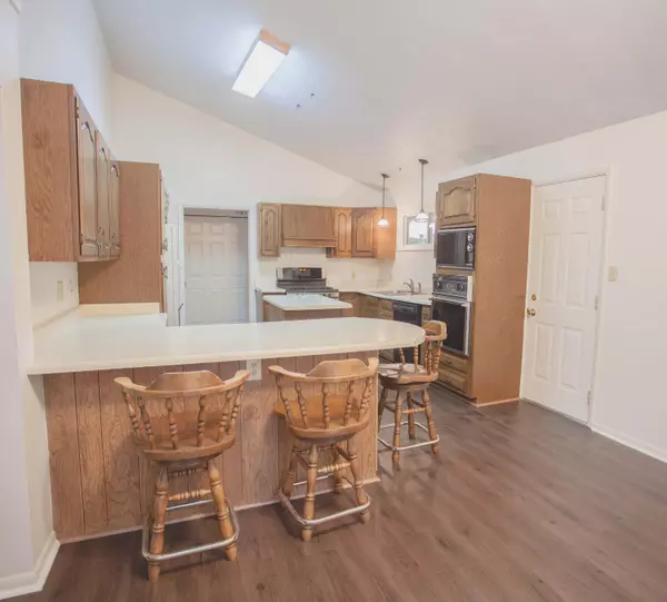 Heath, OH 43056,927 Elm Court