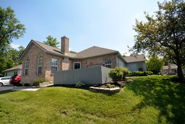 1272 Villa Oaks Court, Gahanna, OH 43230