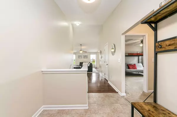 216 Dowler Drive, South Bloomfield, OH 43103