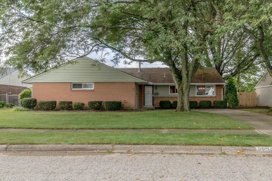 6553 Roselawn Avenue, Reynoldsburg, OH 43068