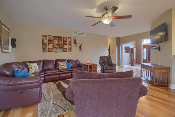 Plain City, OH 43064,14700 Middleburg Plain City Road