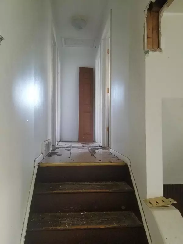 Mansfield, OH 44903,871 Burns Street