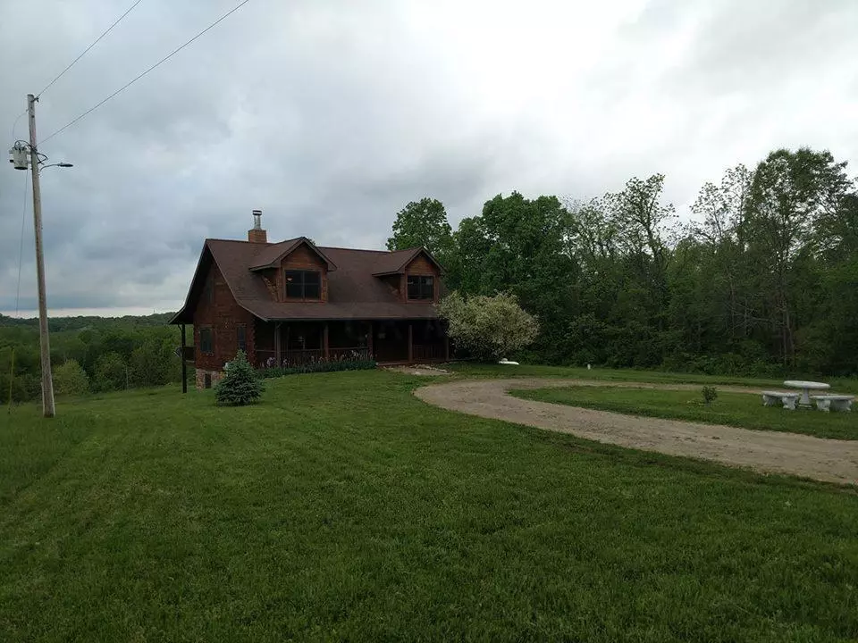 Walhonding, OH 43843,21293 Township Road 372