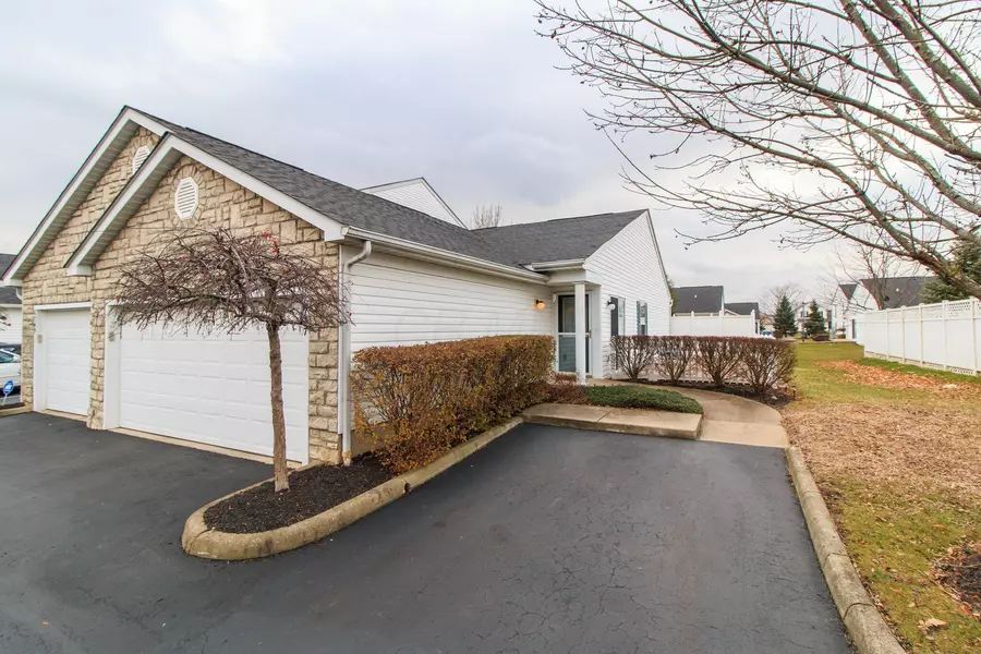 6747 Hamler Drive #30E, Canal Winchester, OH 43110