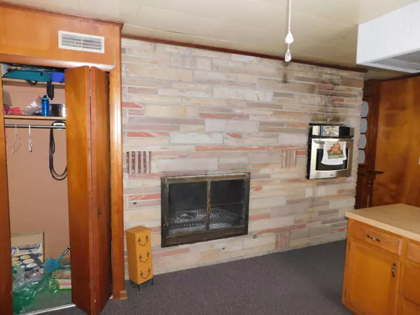 West Mansfield, OH 43358,20511 Treaty Line Road