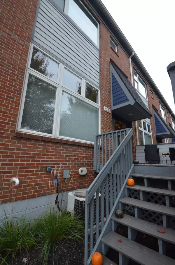 Columbus, OH 43201,1257 HUNTER Avenue