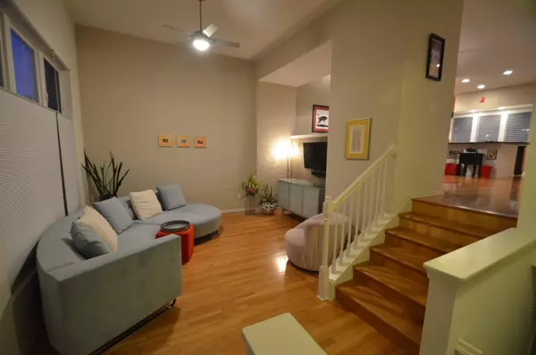 Columbus, OH 43201,1257 HUNTER Avenue