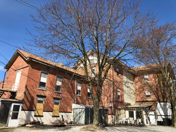 London, OH 43140,137 S Main Street