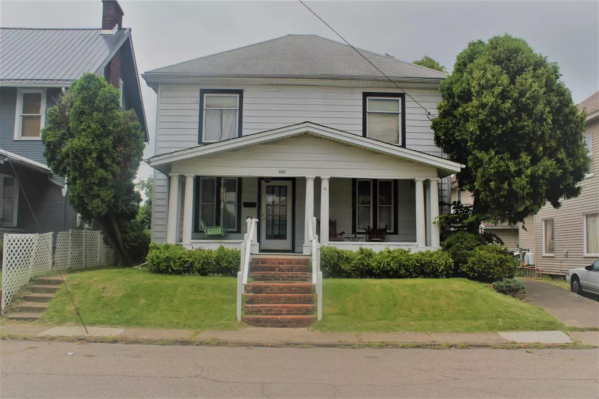 Coshocton, OH 43812,399 S Lawn Avenue