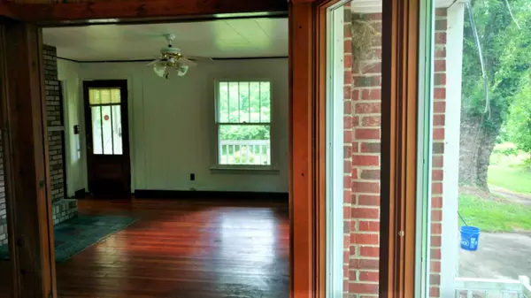 Crown City, OH 45623,1231 Teens Run Road