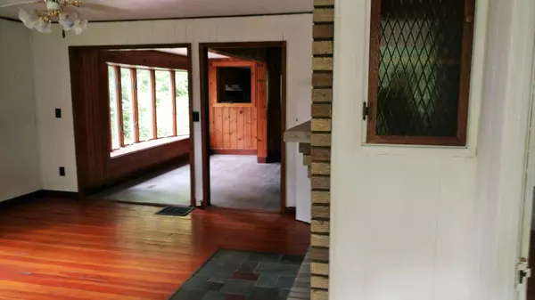 Crown City, OH 45623,1231 Teens Run Road