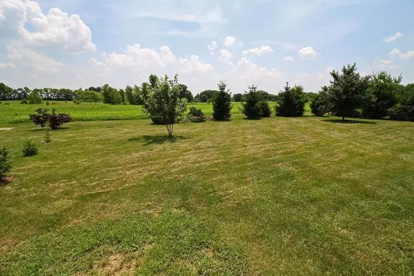 Ashville, OH 43103,3055 Clifford Avenue