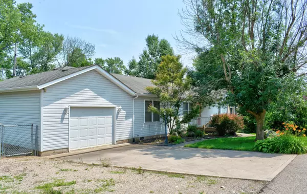 533 Coshocton Avenue, Thornville, OH 43076