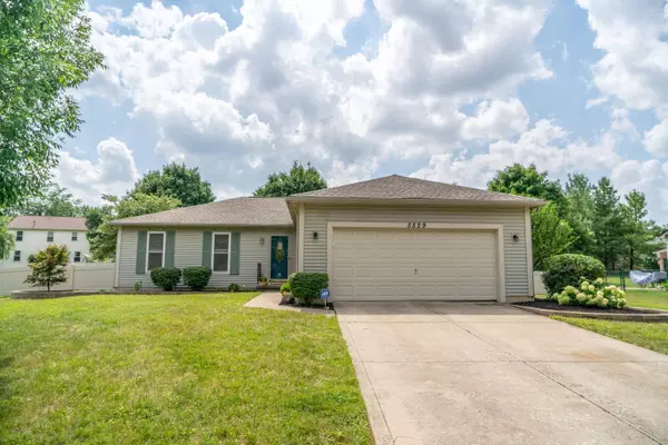 5529 Meadow Grove Drive, Grove City, OH 43123