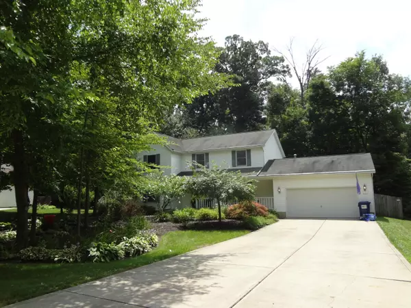 205 Challedon Circle, Pataskala, OH 43062