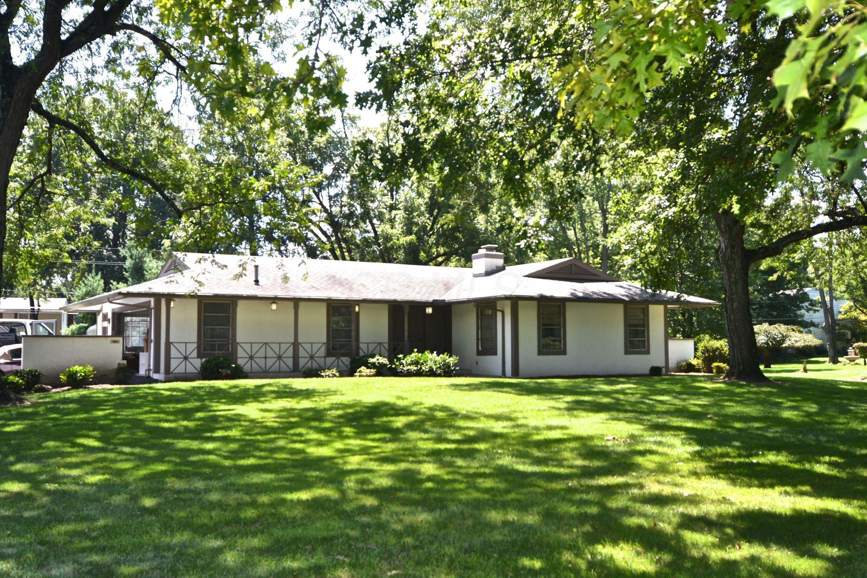 5621 Farms Drive, Columbus, OH 43213