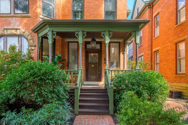 Columbus, OH 43201,372 W 7th Avenue