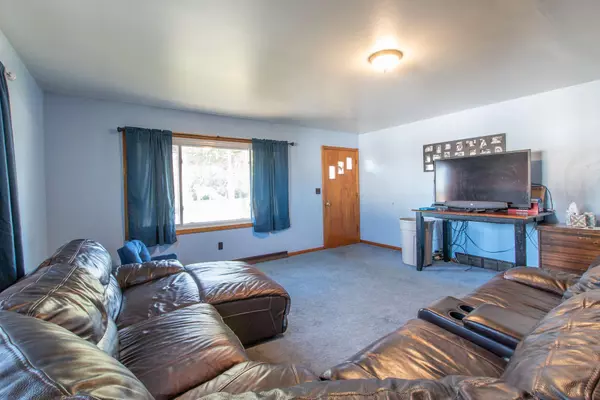 London, OH 43140,191 W High Street