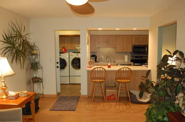 Columbus, OH 43220,2124 Coach Road #18