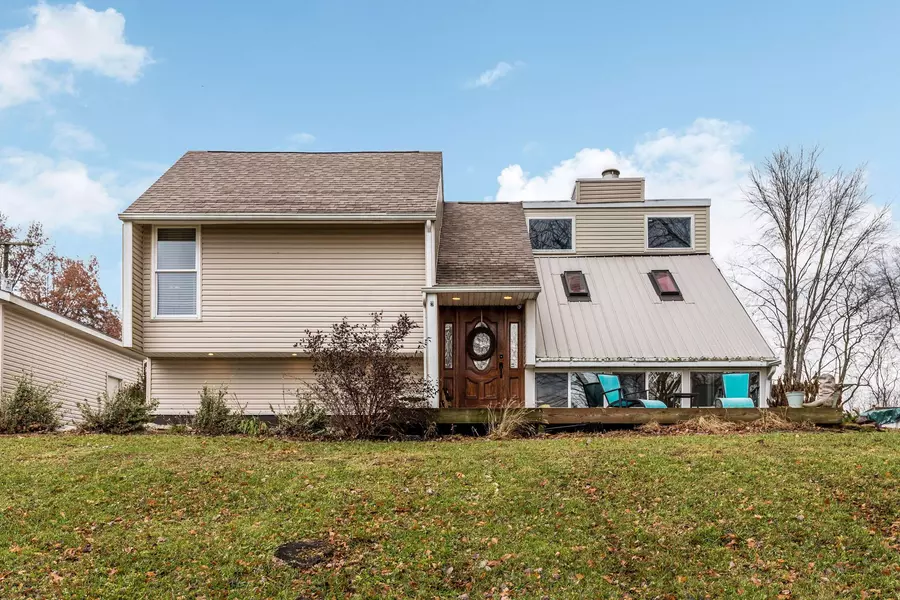 2136 Hoss Road, Utica, OH 43080